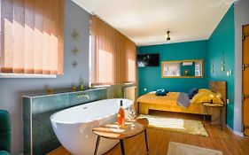 Eger'S Flow Apartment
